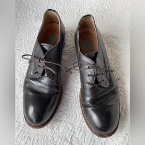 Women’s Size 39 leather MOMA Derby /Oxford lace up shoes